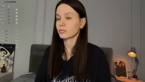 Snapshot of yourher0in chatting on 02.25.25 Aida online show from 02.25.25