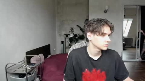 Snapshot of yourher0in chatting on 11.03.25 Aida online show from 11.03.25