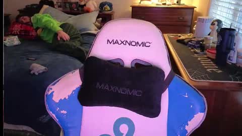 Snapshot of yourhighnessthis9inch chatting on 02.15.26 Sh online show from 02.15.26