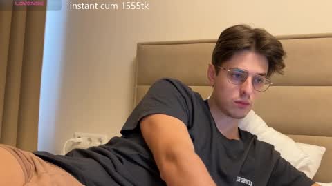 Chris online show from 03.05.25