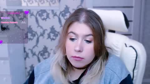 Snapshot of yourkarma_2_0 chatting on 09.29.25 Karma online show from 09.29.25