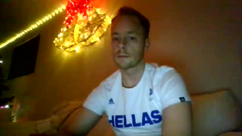 Snapshot of yourlove8523 chatting on 12.05.25 yourlove8523 online show from 12.05.25