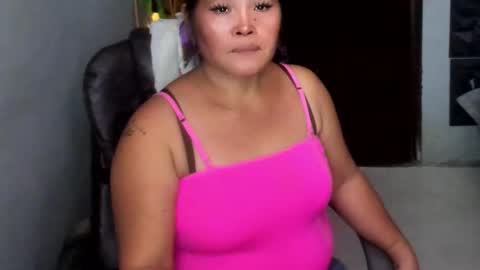 Snapshot of yourlove_regine chatting on 02.20.25 Regine online show from 02.20.25