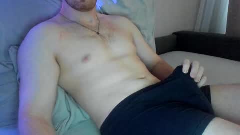 Snapshot of yournomad chatting on 09.11.25 Your Nomad online show from 09.11.25