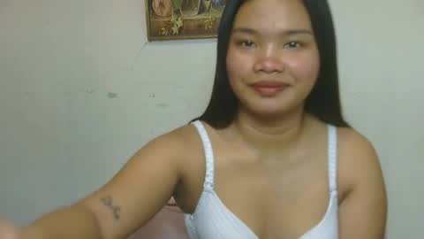 Snapshot of yourpinay_belle chatting on 04.18.26 Belle online show from 04.18.26