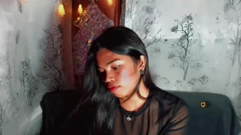 yourqueen_19 online show from 05.08.26