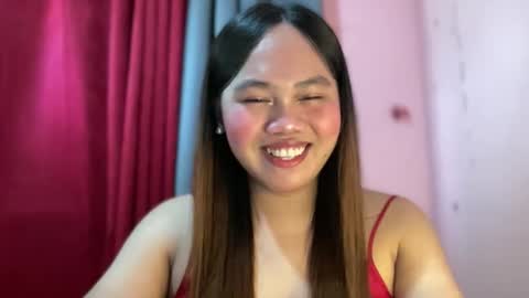 Snapshot of yourspecialgirl_rhea chatting on 02.28.26 yourspecialgirl_rhea online show from 02.28.26