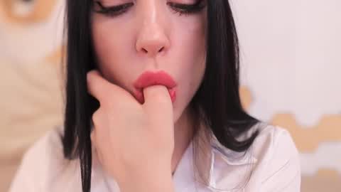 Snapshot of yourstarnmoon chatting on 11.21.25 yourstarnmoon online show from 11.21.25