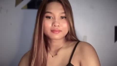 Snapshot of yoursweetgirl_zia chatting on 05.15.26 yoursweetgirl_zia online show from 05.15.26