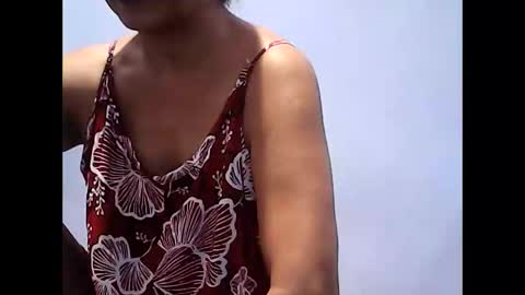 Snapshot of yourtropicalflower chatting on 12.23.25 yourtropicalflower online show from 12.23.25