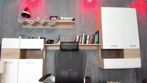 YourVenus00 -Follow my OF online show from 12.28.24