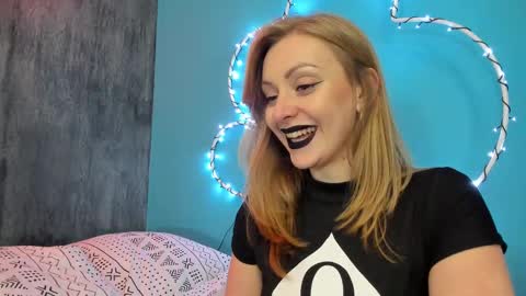 YourVenus00 -Follow my OF online show from 01.28.25