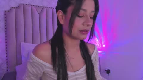 Snapshot of yourwishisme_val chatting on 09.09.25 Val online show from 09.09.25