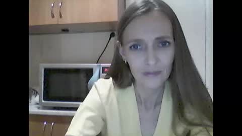 Snapshot of youur_light chatting on 11.14.25 Youur light online show from 11.14.25