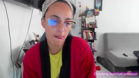 elizabeth  ju   online show from 03.26.26