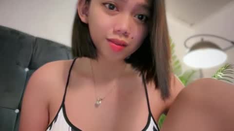 YowgineTheGreat online show from 02.21.25