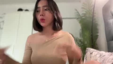 YowgineTheGreat online show from 12.23.25