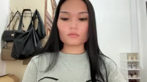 yrdrmgrl_jennie26 online show from 02.11.26