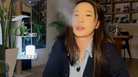 lili online show from 11.27.25