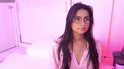 Yurani online show from 02.18.25
