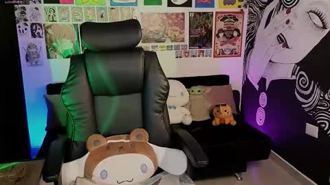 Snapshot of yuhwa chatting on 09.26.25 rawr Anne Independent model online show from 09.26.25