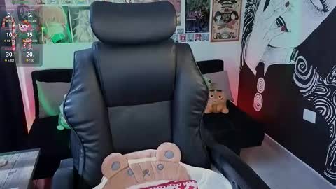 Snapshot of yuhwa chatting on 12.04.25 rawr Anne Independent model online show from 12.04.25