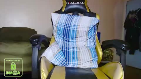 Snapshot of yukikawaiii chatting on 01.17.25 yukikawaiii online show from 01.17.25