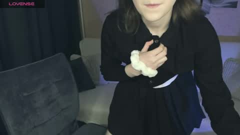 YukiShine online show from 04.23.26