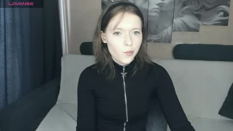 YukiShine online show from 05.10.26
