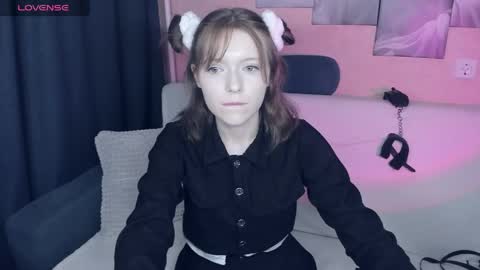 YukiShine online show from 05.11.26