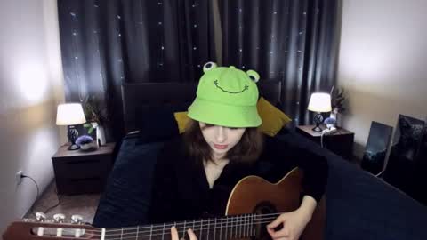 YukiShine online show from 07.02.26