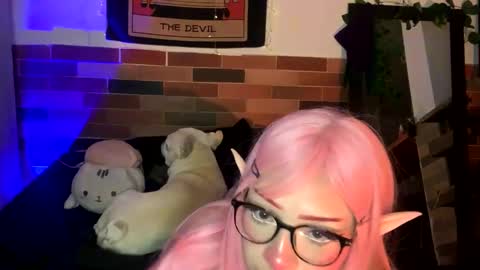 Snapshot of yukko_ chatting on 01.31.25 YUKO online show from 01.31.25