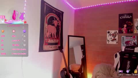 Snapshot of yukko_ chatting on 10.15.25 YUKO online show from 10.15.25