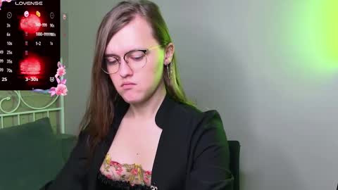 Snapshot of yukodiva chatting on 11.27.25 Yuko online show from 11.27.25