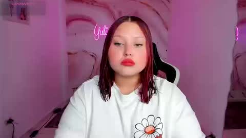 Snapshot of yuli_cardona_ chatting on 11.12.25 Yuliet online show from 11.12.25