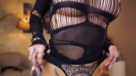 Snapshot of yuliadesirevska chatting on 09.26.25 Yulia online show from 09.26.25