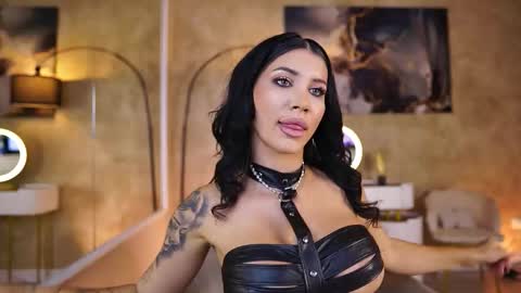 Snapshot of yuliadesirevska chatting on 10.14.25 Yulia online show from 10.14.25