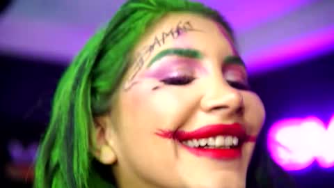 Snapshot of yuliadesirevska chatting on 10.31.25 Yulia online show from 10.31.25