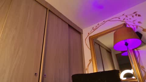 yulian 2811 online show from 02.16.25