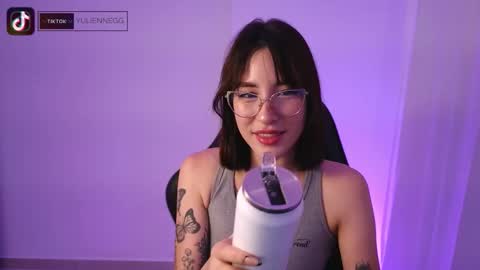 Yulienne online show from 09.11.25