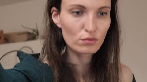 Snapshot of yulladao chatting on 01.20.25 yulla dao online show from 01.20.25