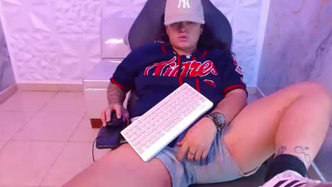 Snapshot of yumandsay chatting on 03.04.26 Snowflake online show from 03.04.26