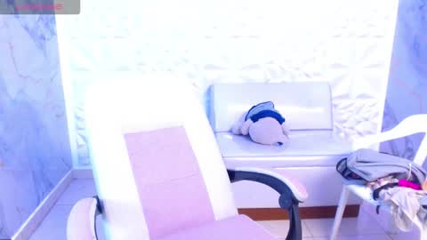 Snowflake online show from 04.11.26