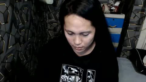 yumi online show from 11.23.25