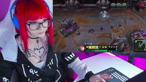 Yumi 3 online show from 01.24.25