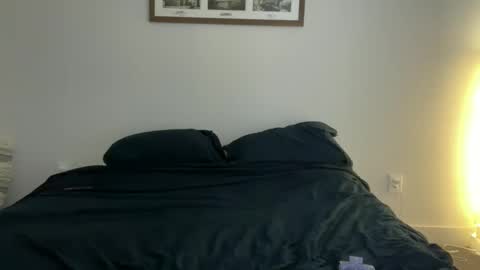 yumiandwolf online show from 02.07.25