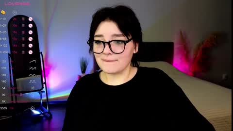 Snapshot of yumiyammy chatting on 01.01.25 YumemiyaYumi online show from 01.01.25