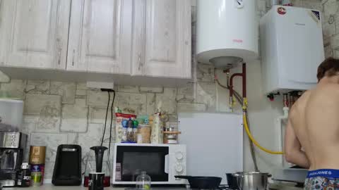 Snapshot of yummyalexxx chatting on 11.19.25 Alex online show from 11.19.25