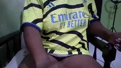 Snapshot of yummychocolate_2 chatting on 09.16.25 YUMMY online show from 09.16.25