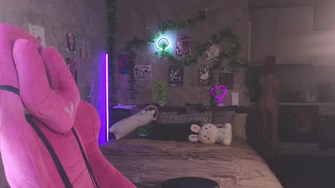 Lisa online show from 10.04.25